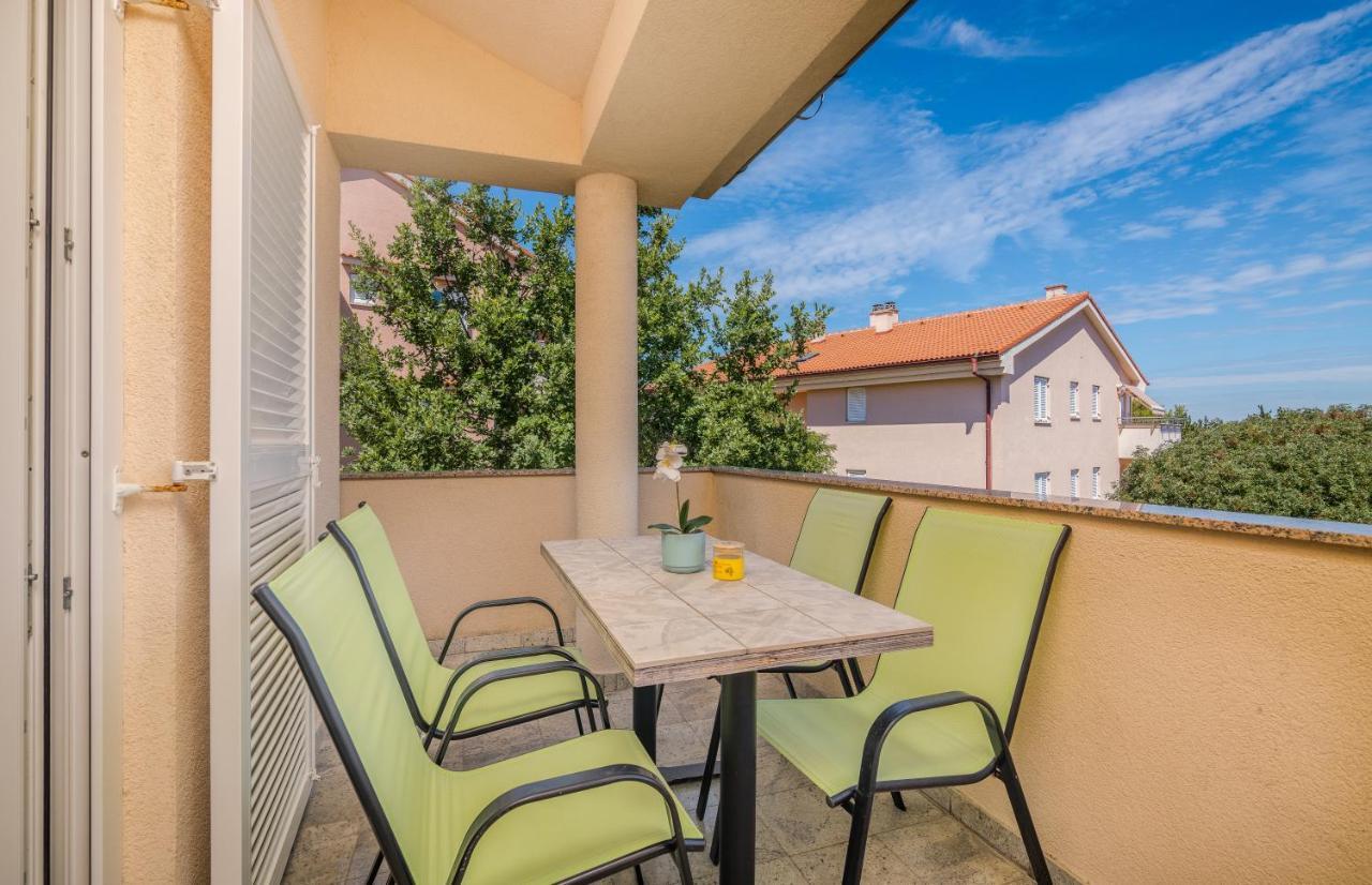Apartment Sunshine Klimno Exterior photo
